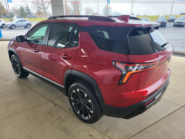 2026 Chevrolet Equinox RS photo 2