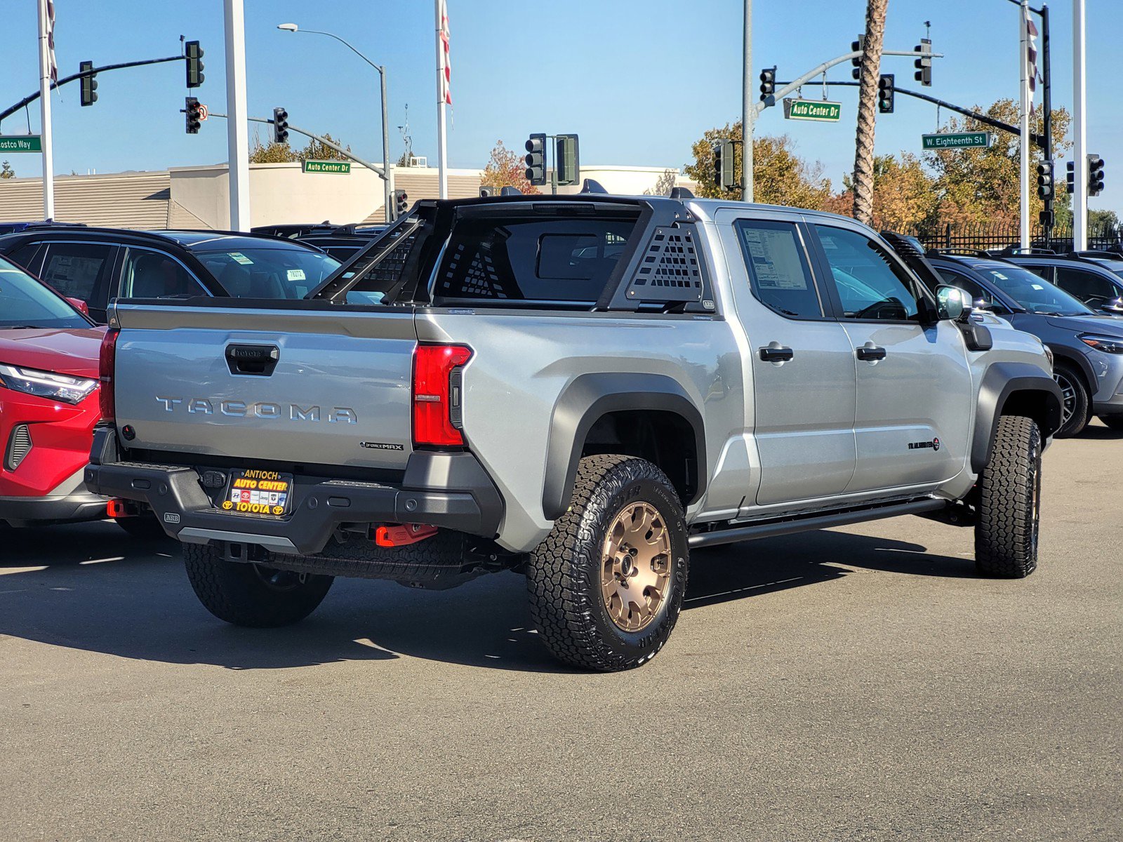 2025 Toyota Tacoma Trailhunter Double Cab photo 4