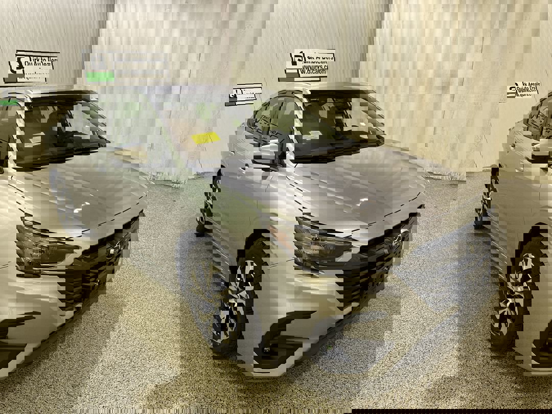 2025 Subaru Legacy Premium's photo