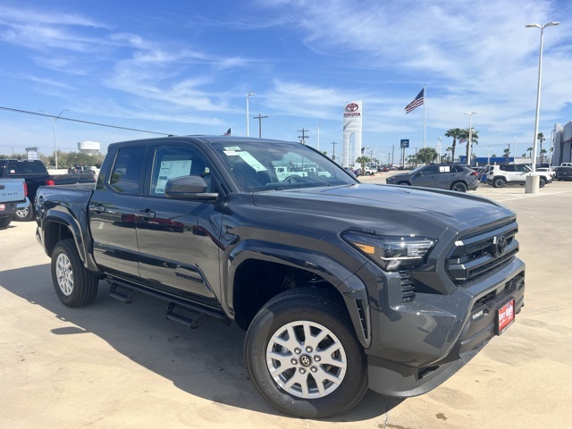 2025 Toyota Tacoma SR5's photo