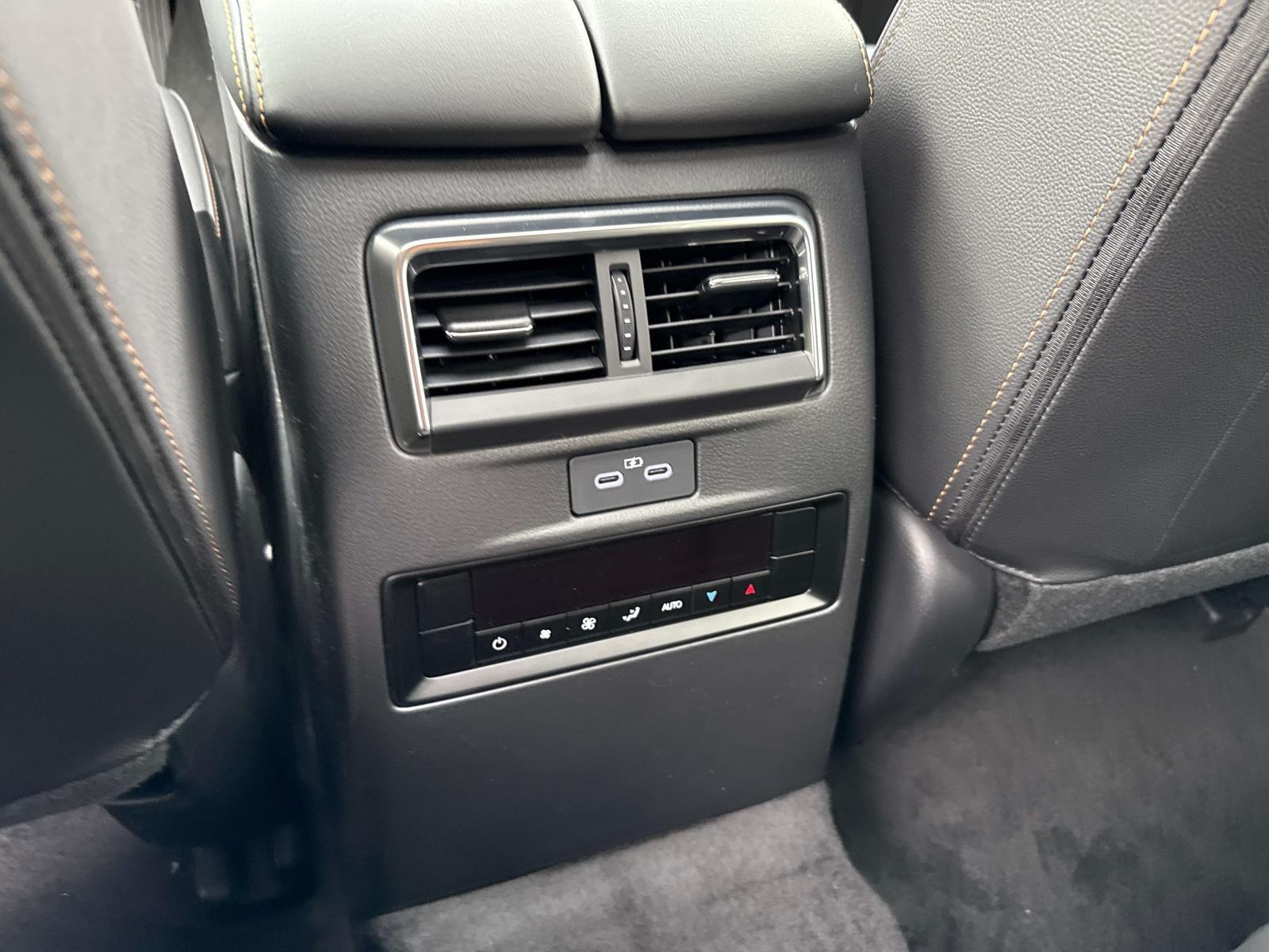 2025 Mazda CX-90 3.3 Turbo Preferred photo 9