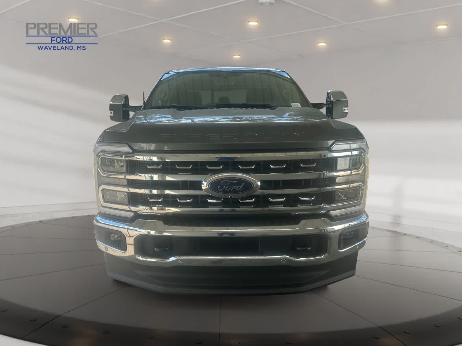 2026 Ford F-250 Lariat photo 8