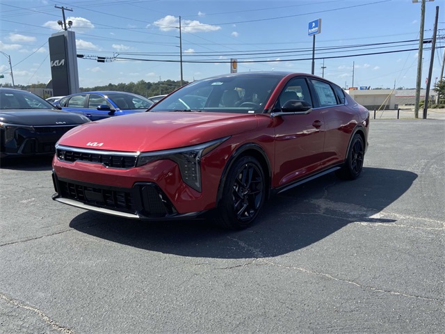 2025 Kia K4 GT-Line Turbo photo 3