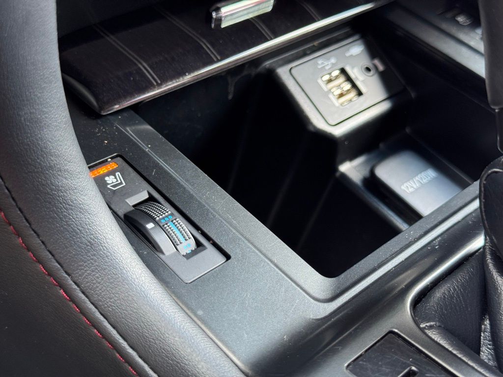 2023 Lexus GX 460 photo 34