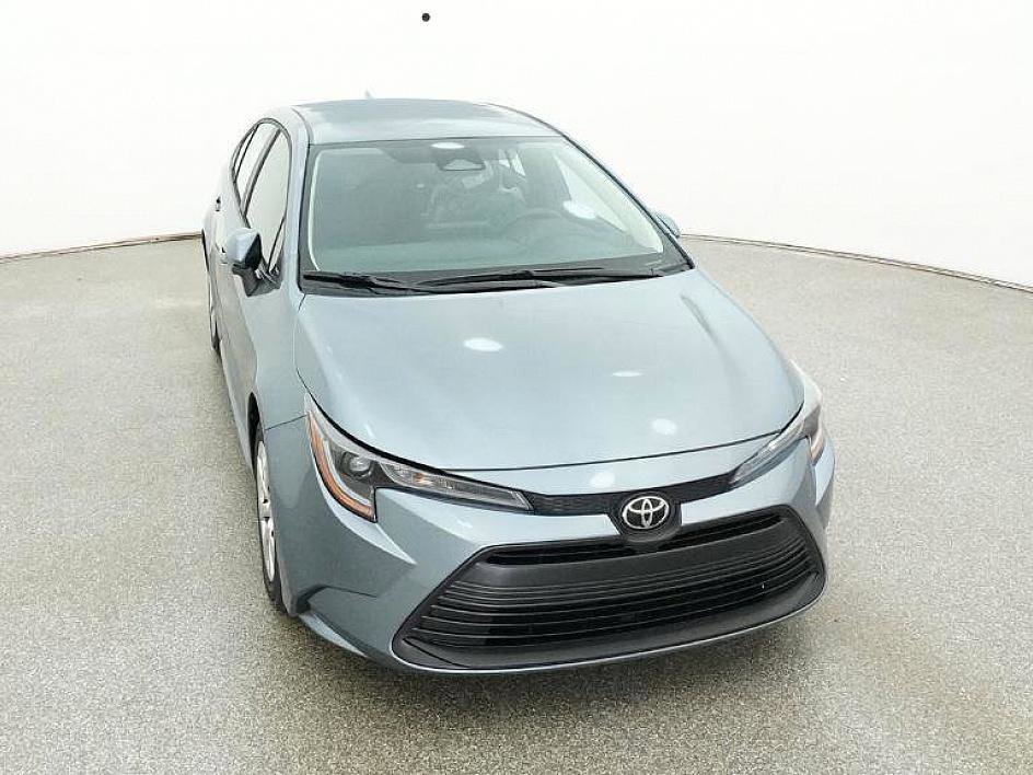 2025 Toyota Corolla LE photo 54