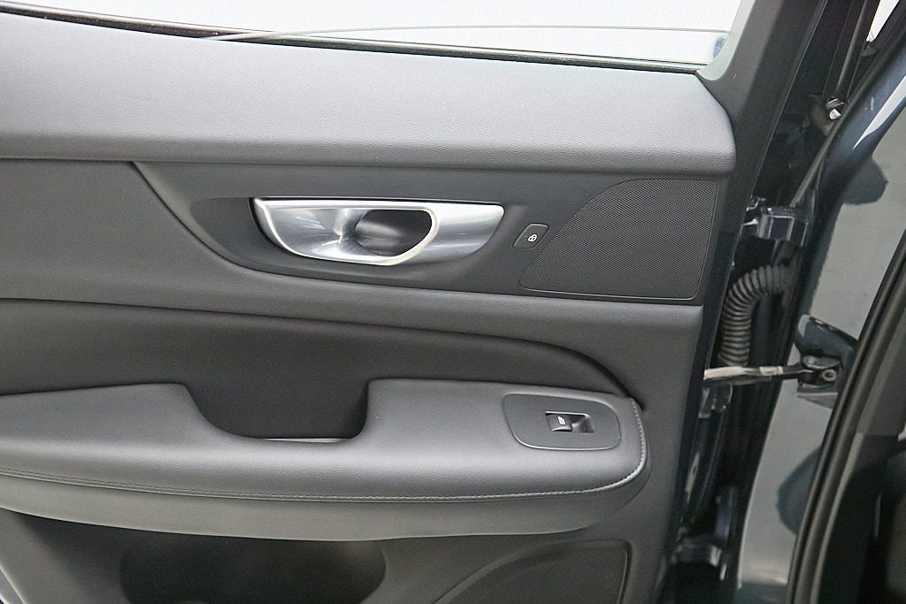 2024 VOLVO S60 - Image 17