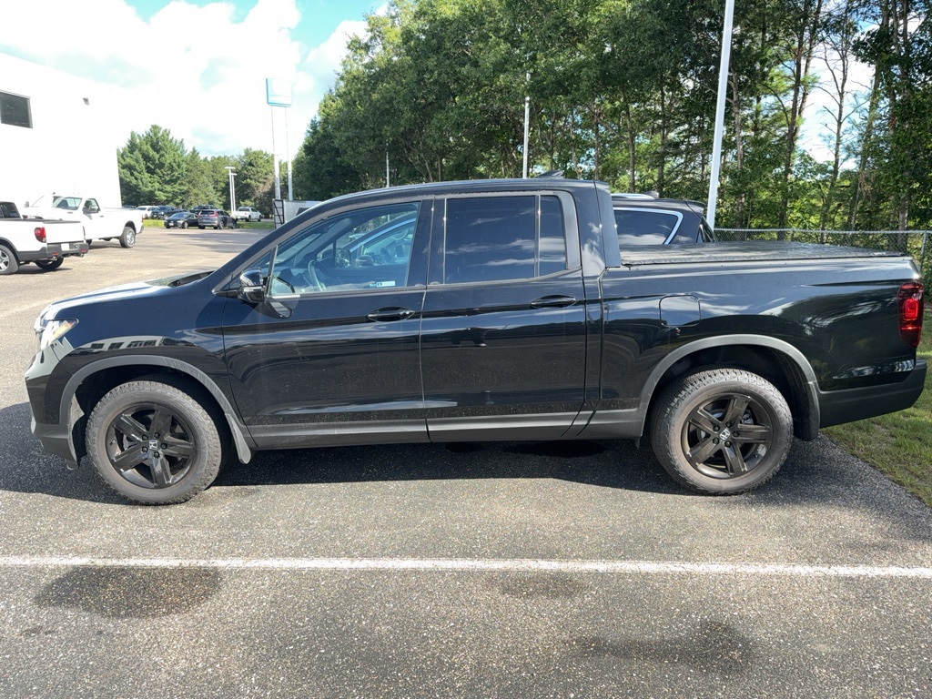 2022 Honda Ridgeline Black Edition photo 4