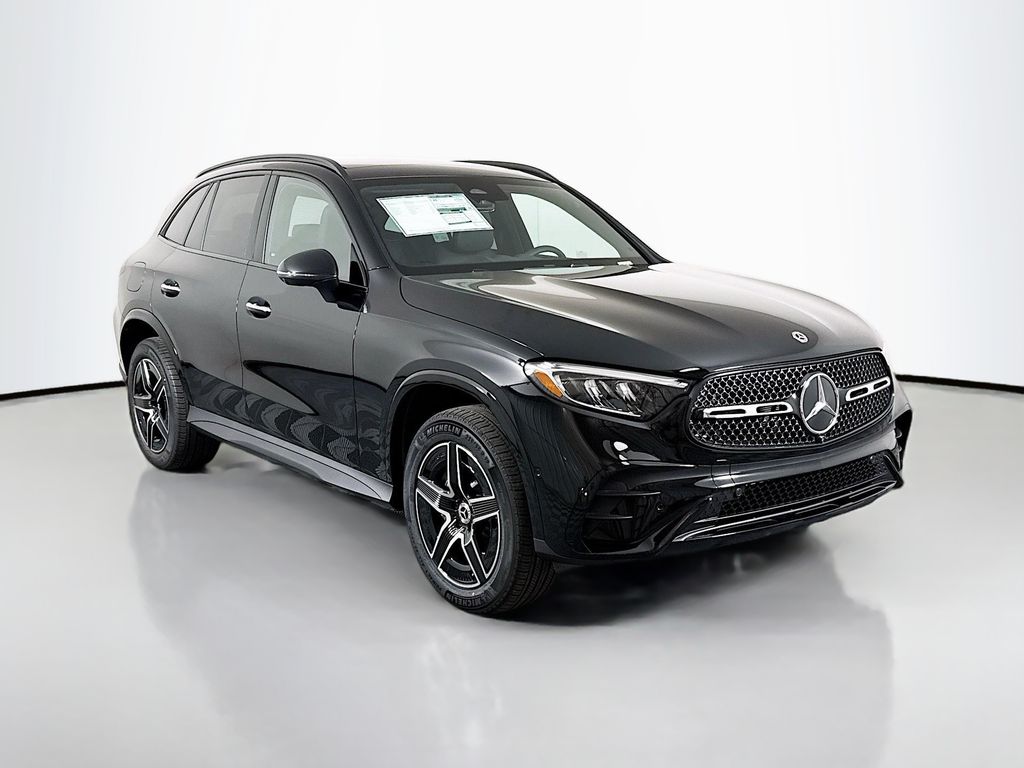 2026 Mercedes-Benz GLC Base's photo