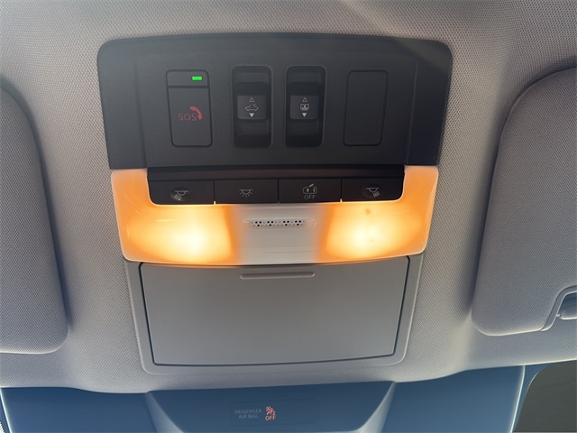 2023 Nissan Pathfinder Platinum photo 25