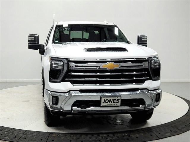 2025 Chevrolet Silverado 2500HD LTZ photo 2