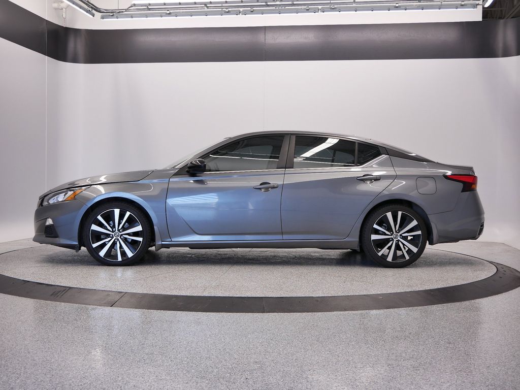 Certified 2022 Nissan Altima SR with VIN 1N4BL4CV8NN374340 for sale in Coon Rapids, Minnesota