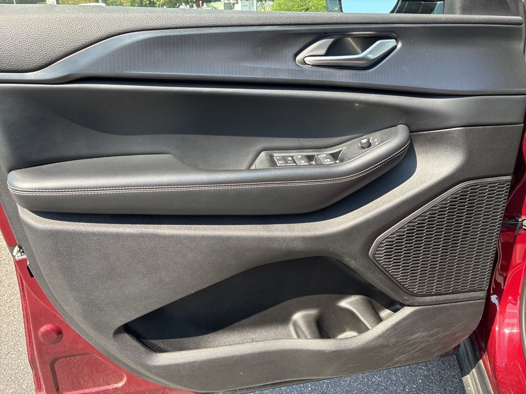 2023 Jeep Grand Cherokee Altitude photo 10