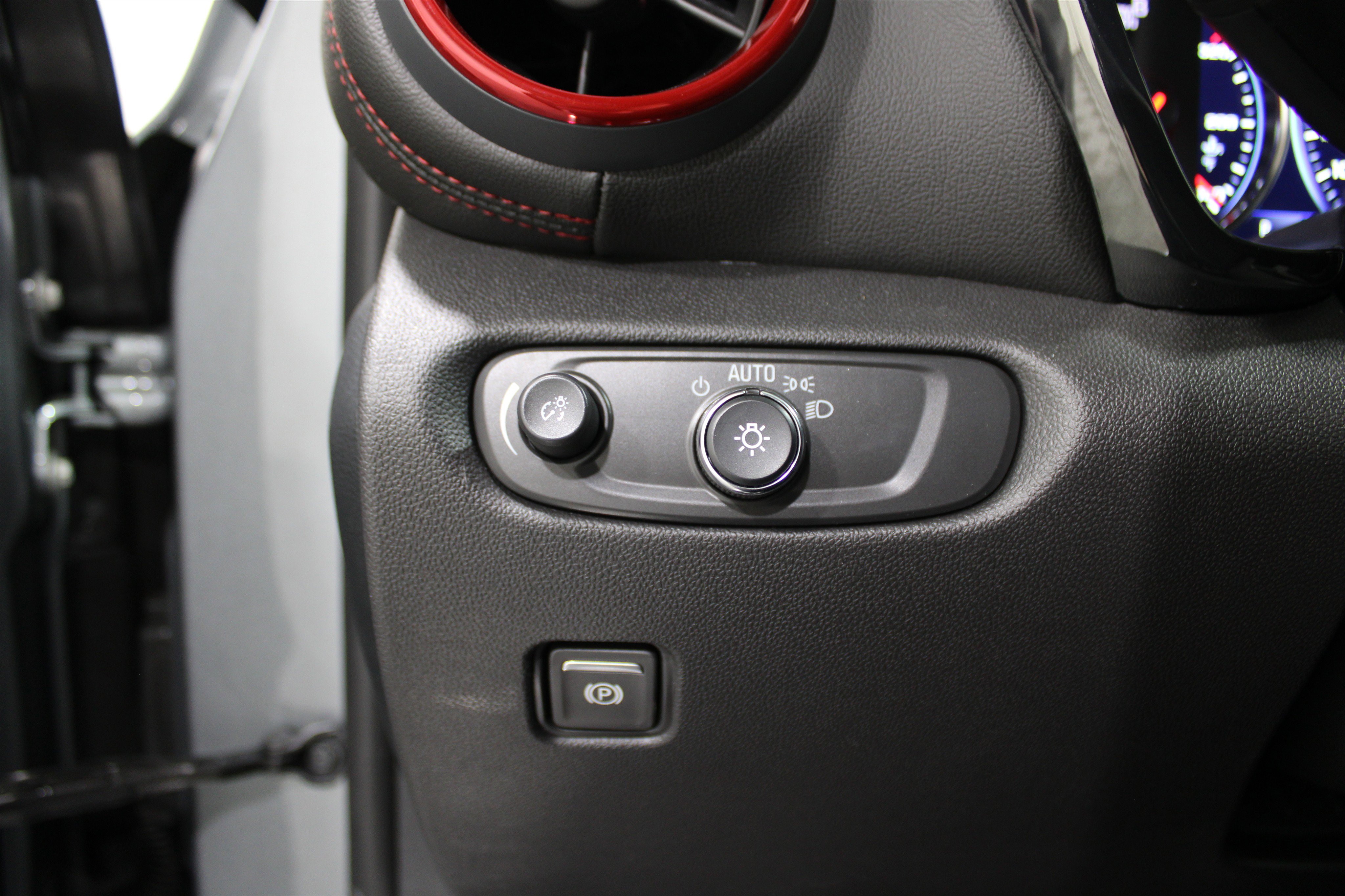 2026 Chevrolet Blazer RS photo 3