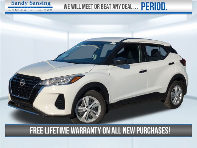 2025 Nissan KICKS PLAY Base's photo