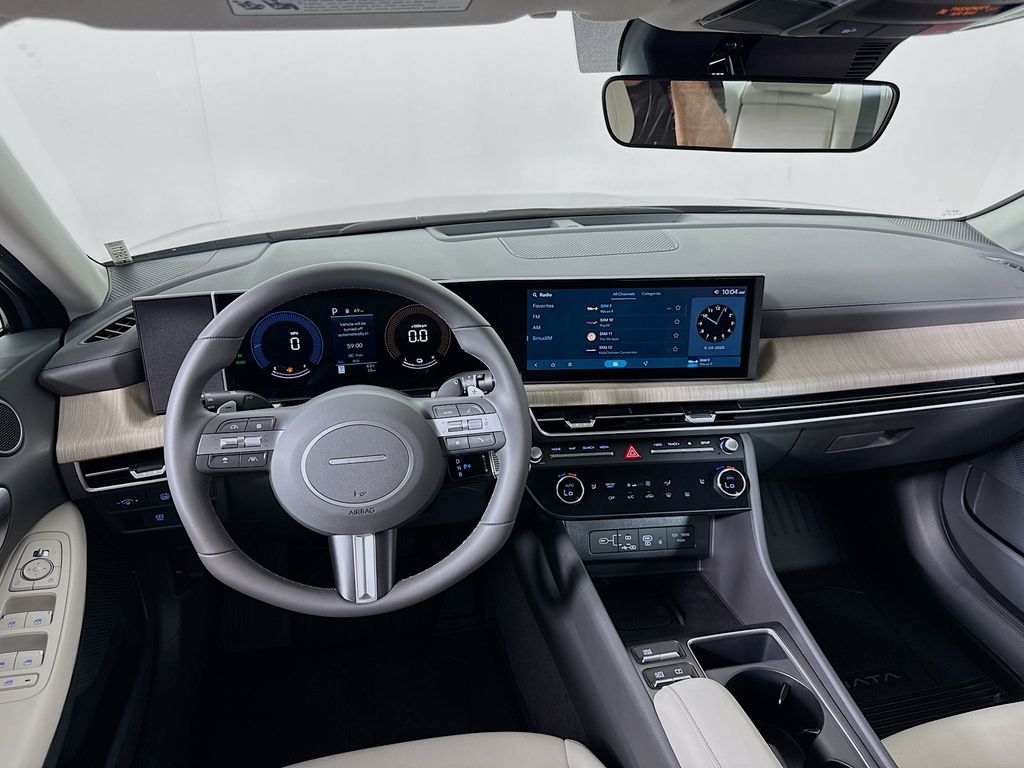 2025 Hyundai Sonata Hybrid SEL photo 20