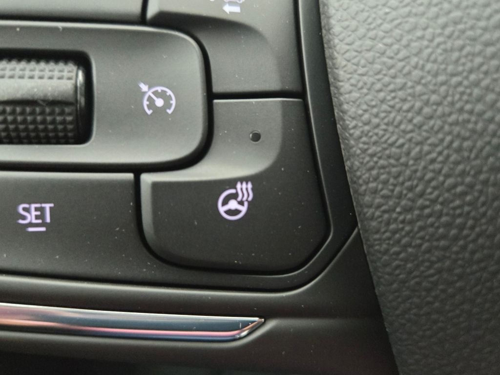 2025 Buick Envista ST photo 6