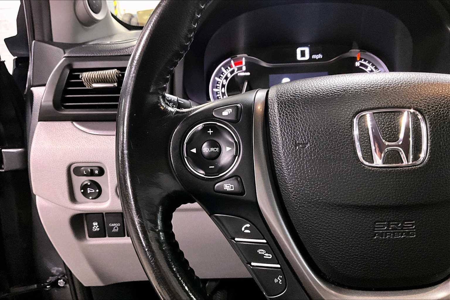 2019 Honda Ridgeline RTL-T photo 23