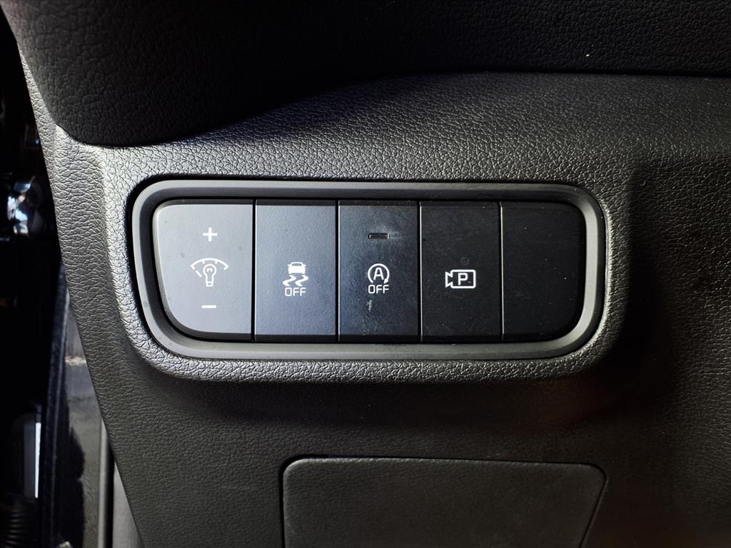 2023 Kia Soul GT-Line photo 19