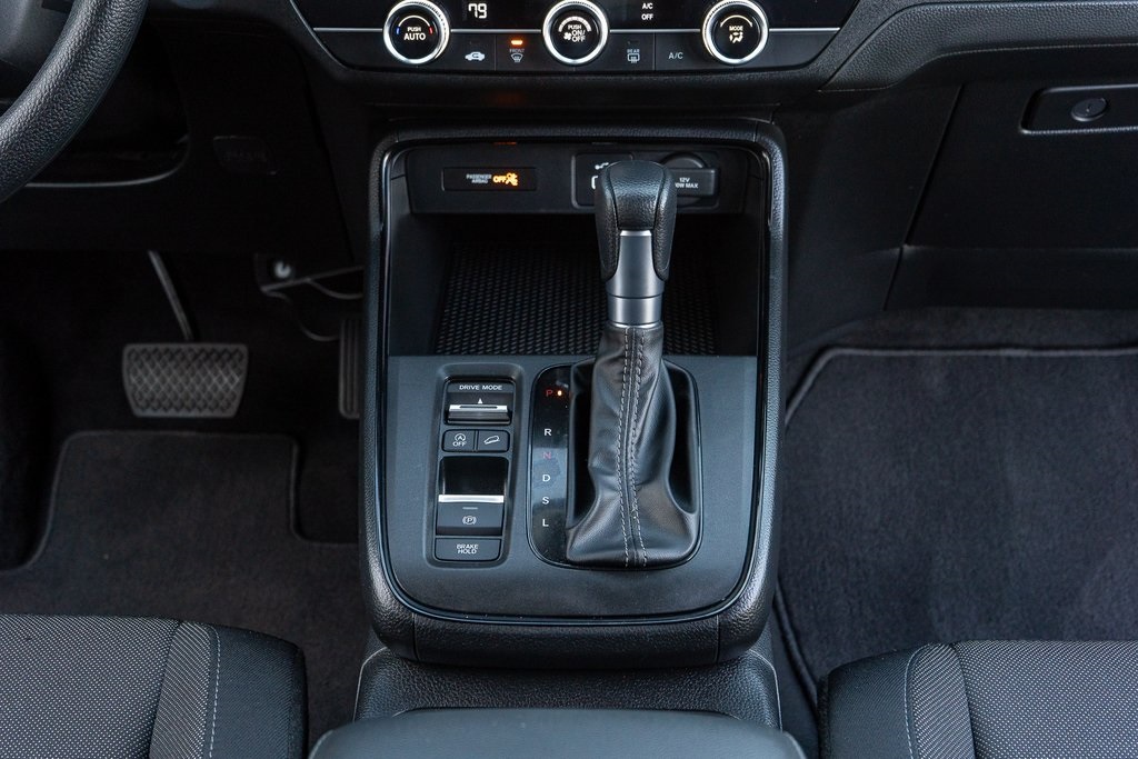 2025 Honda CR-V LX photo 22