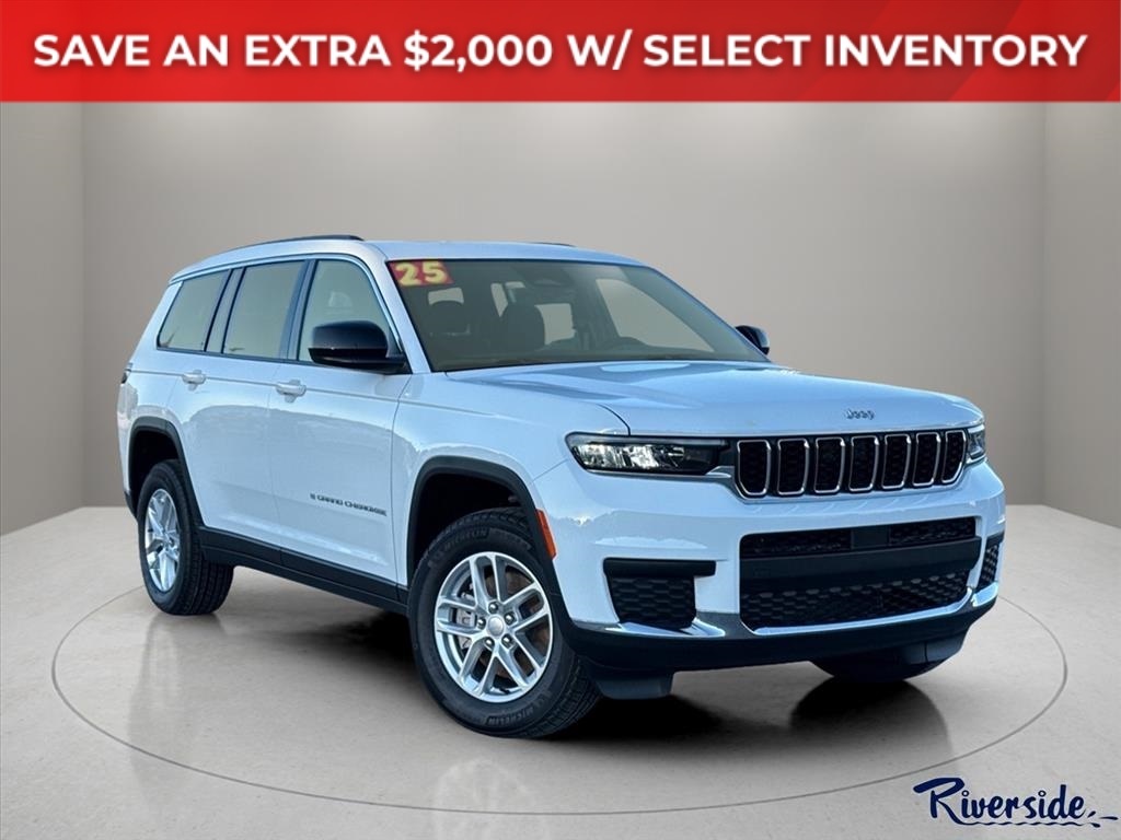 2025 Jeep Grand Cherokee L Laredo's photo
