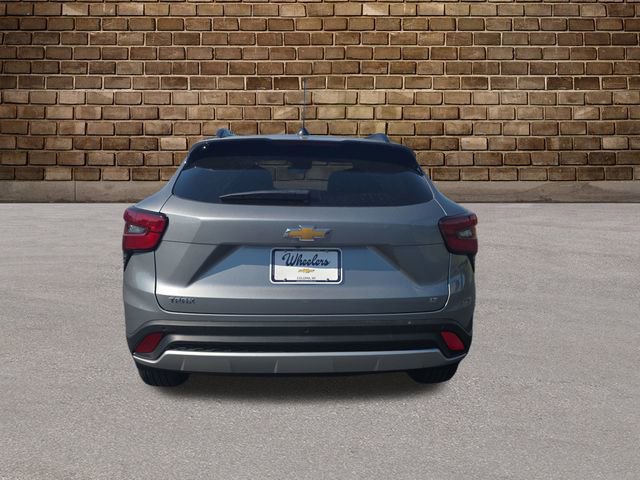 2026 Chevrolet Trax LT photo 4