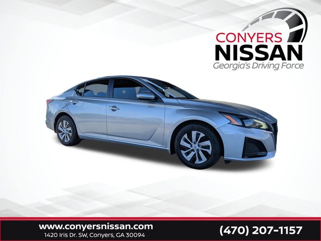 2023 Nissan Altima S's photo