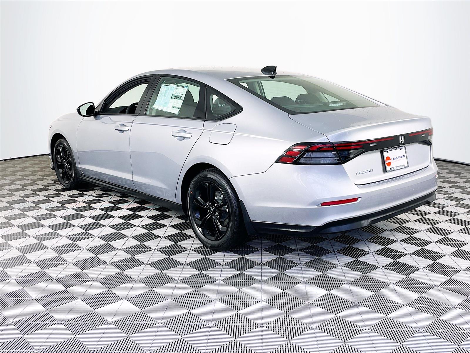 2025 Honda Accord SE photo 2