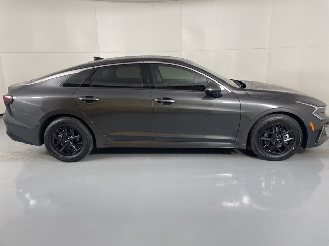 2026 Kia K5 LXS photo 9