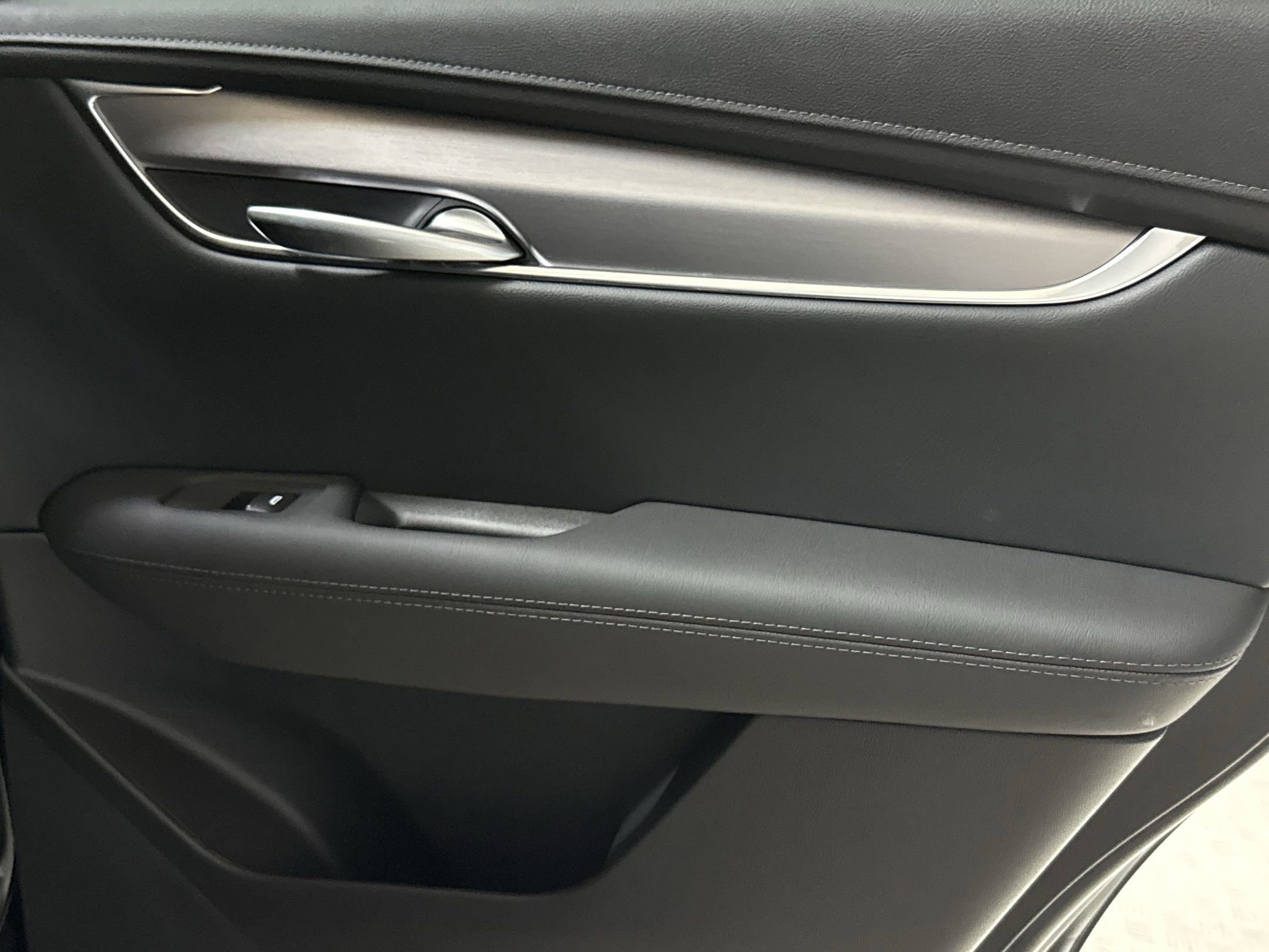2025 Cadillac XT5 Luxury photo 43