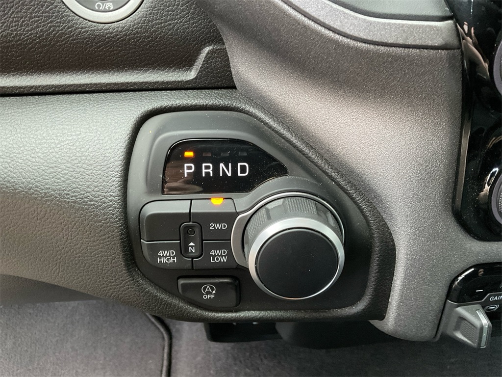 2025 Ram 1500 Tradesman photo 29