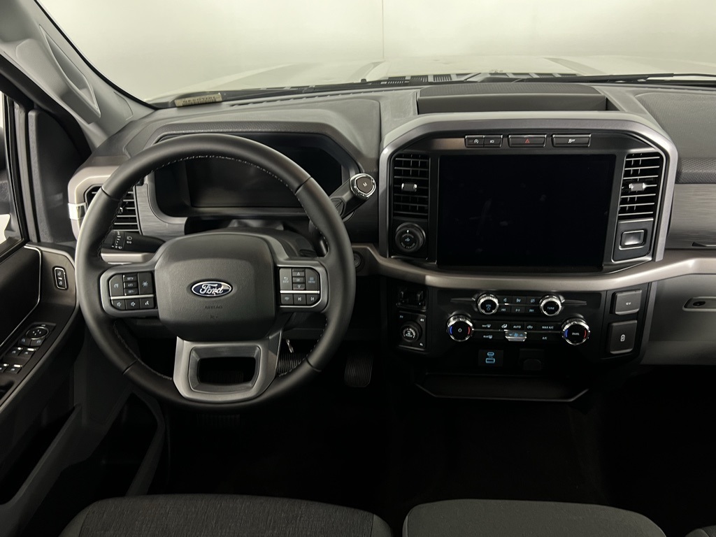 2024 Ford F-150 XLT photo 11
