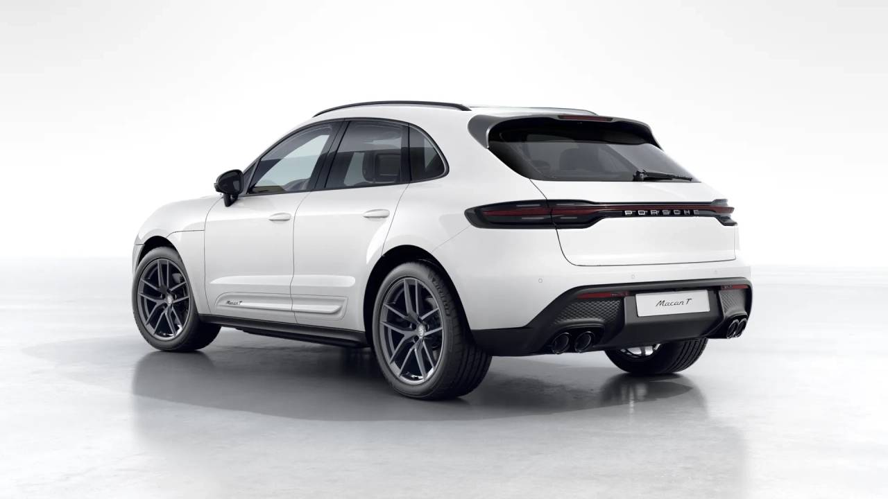 2026 Porsche Macan T photo 3