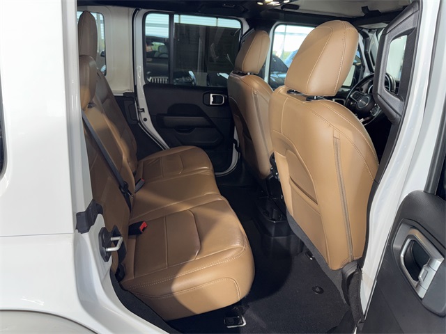 2020 Jeep Wrangler Unlimited Sahara photo 11