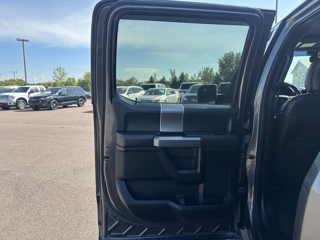 2016 Ford F-150 XLT photo 15