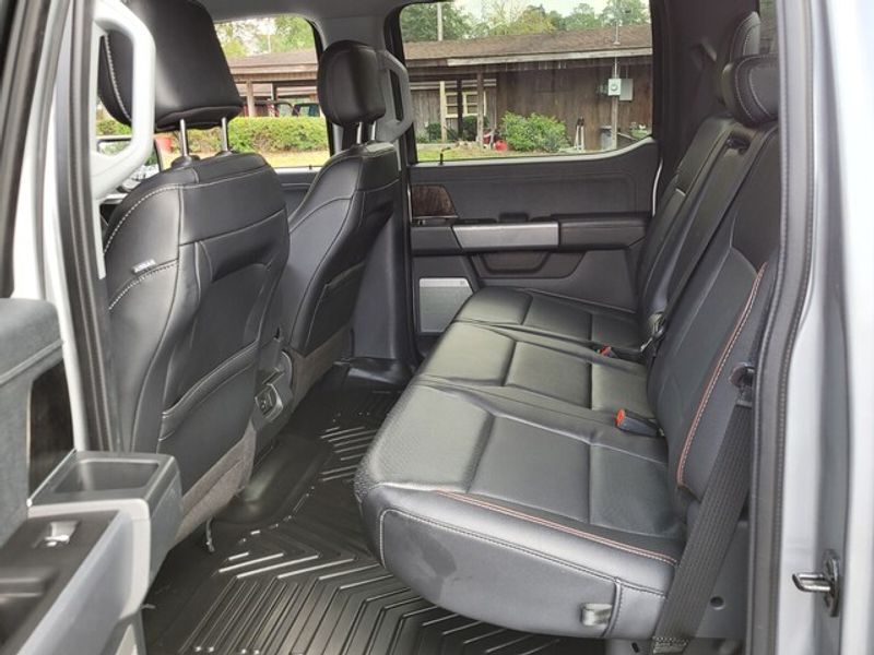 2022 Ford F-150 Lariat photo 6