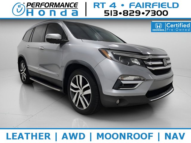 2017 Honda Pilot Elite's photo