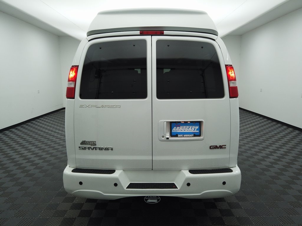 2020 Gmc Savana photo 2