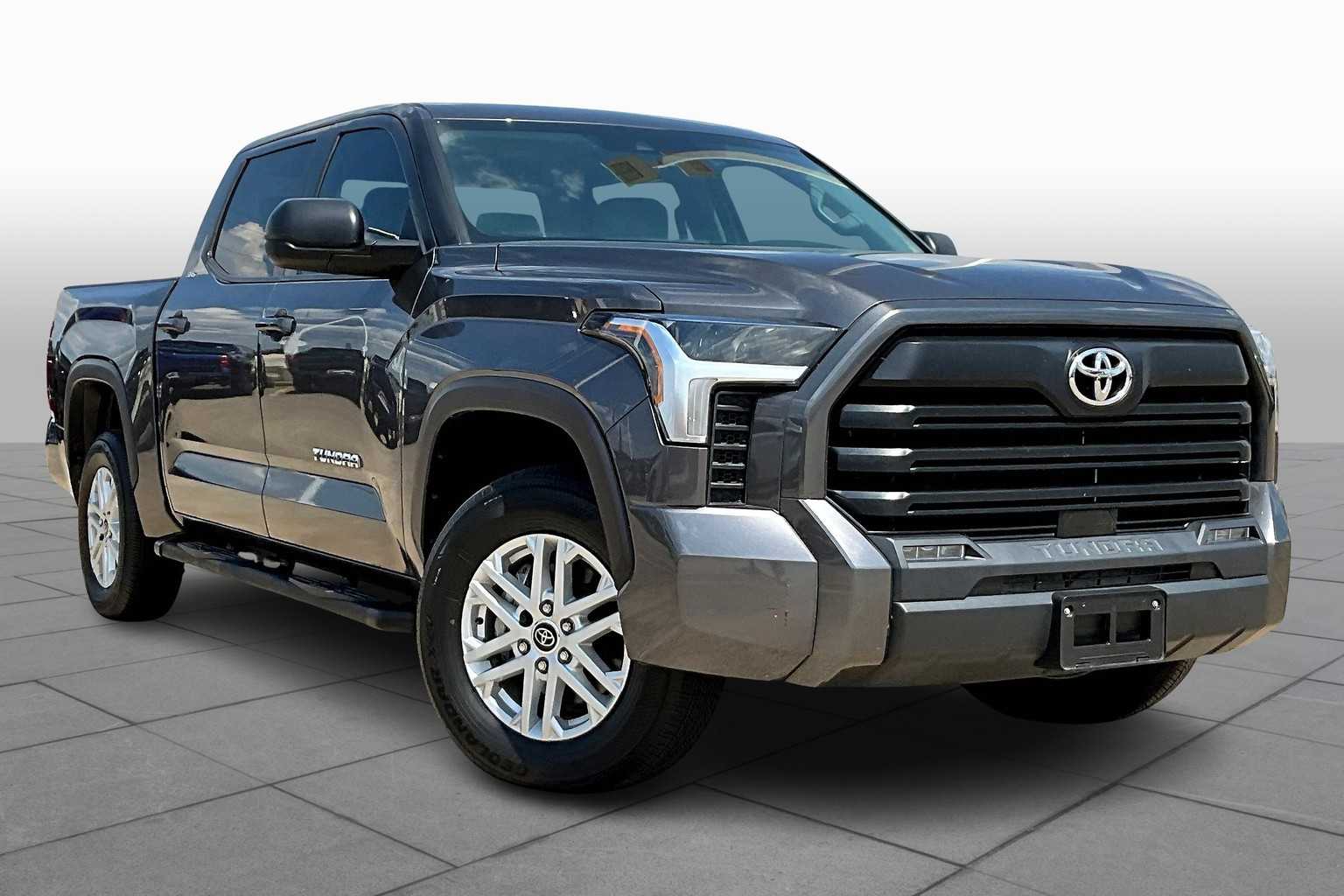 2024 Toyota Tundra SR5 photo 2