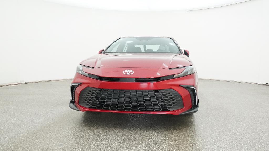 2025 Toyota Camry SE photo 3