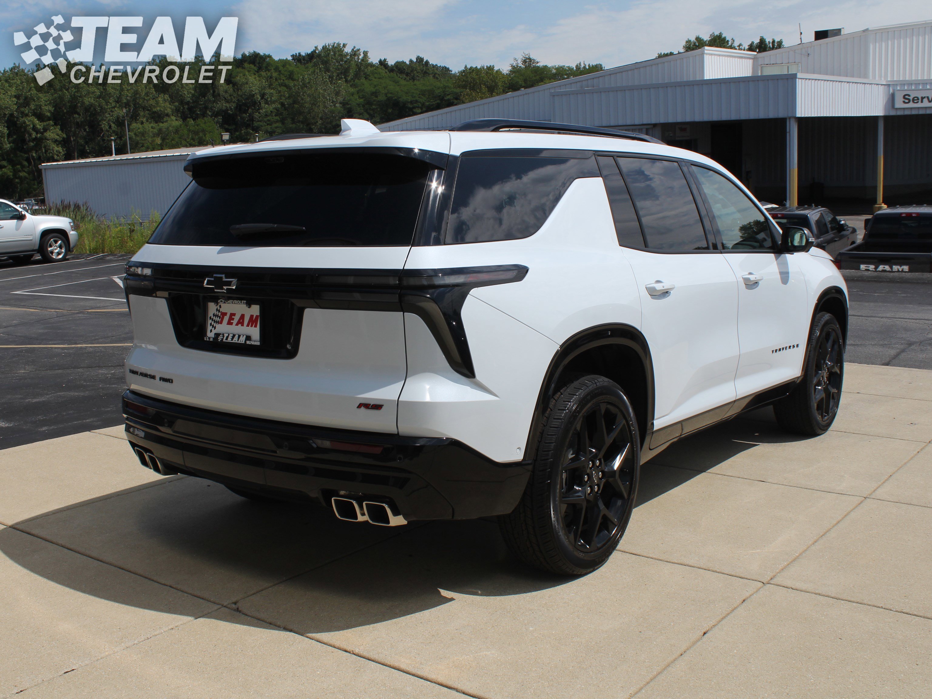 2026 Chevrolet Traverse RS photo 4