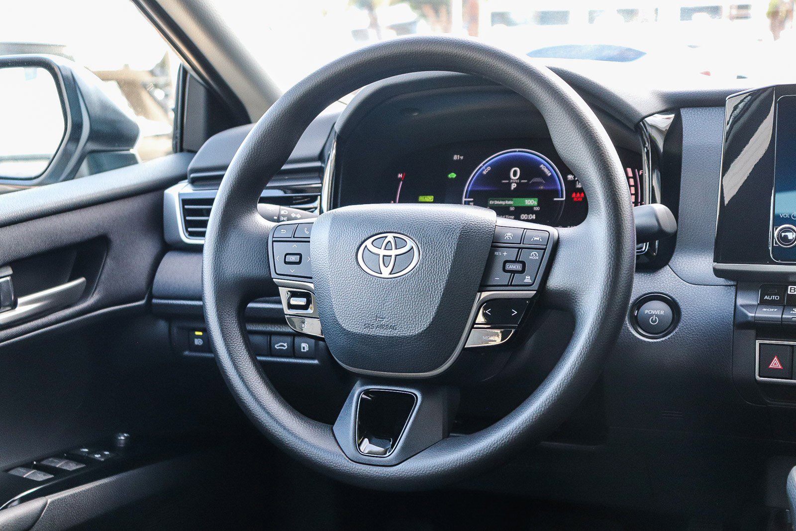 2025 Toyota Camry LE photo 15