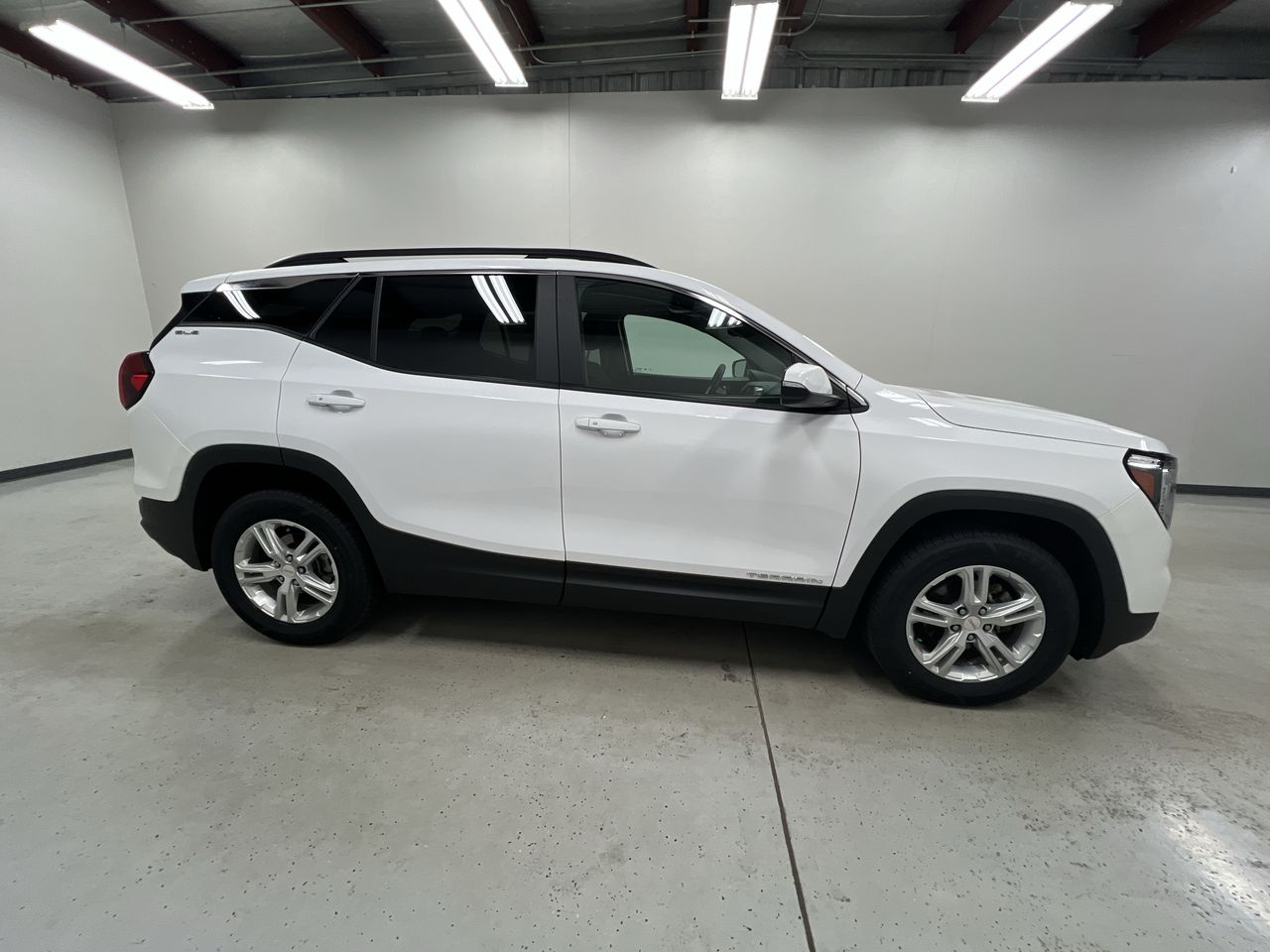 2022 Gmc Terrain SLE photo 8