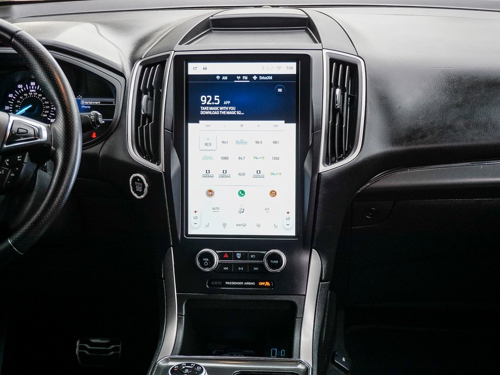 2022 Ford Edge ST photo 15