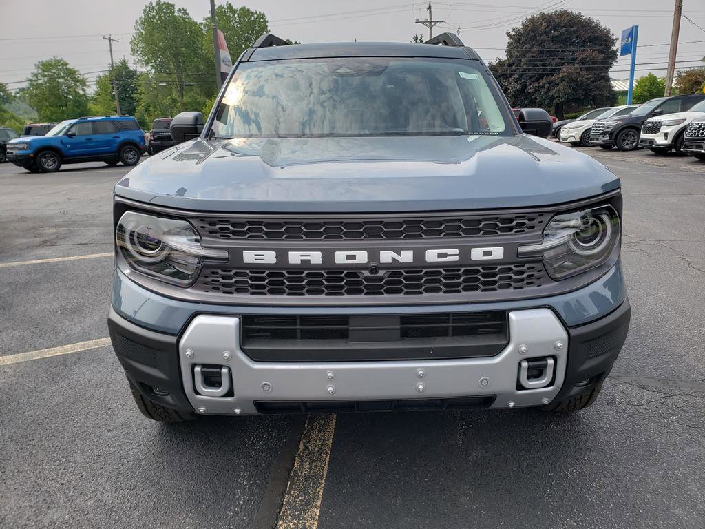 2025 Ford Bronco Sport Badlands photo 3