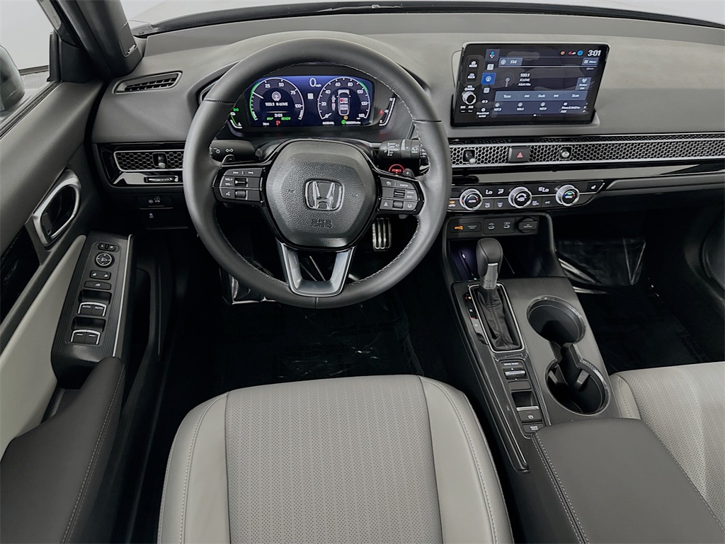 2026 Honda Civic Hatchback Touring Hybrid photo 2