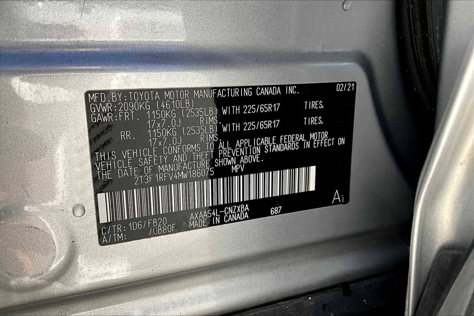 2021 Toyota RAV4 LE photo 34