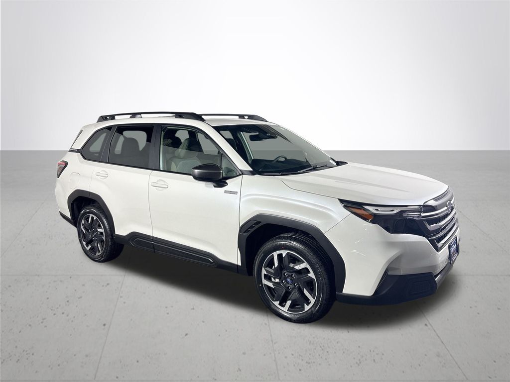 2025 Subaru Forester Premium photo 3