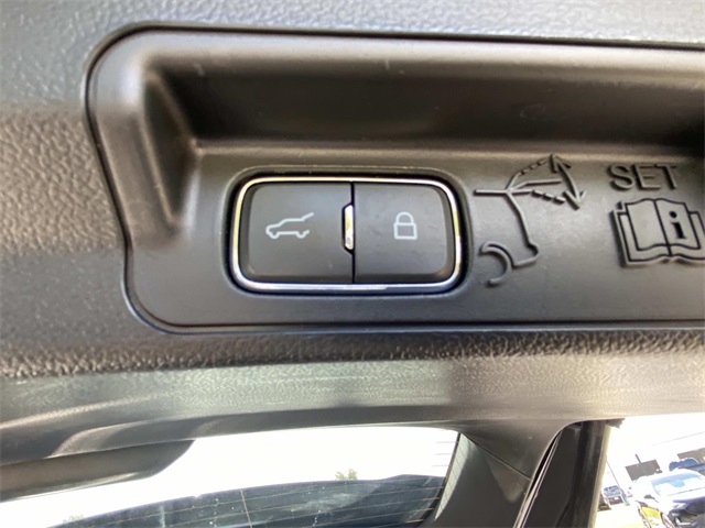 2024 Ford Explorer Limited photo 6