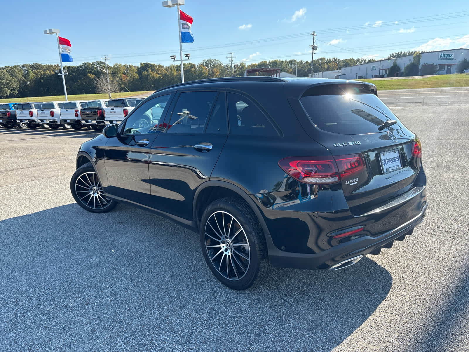 2022 Mercedes Benz GLC 300 photo 2