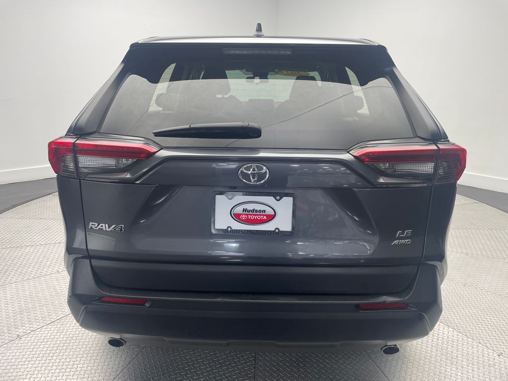 2023 Toyota RAV4 LE photo 4